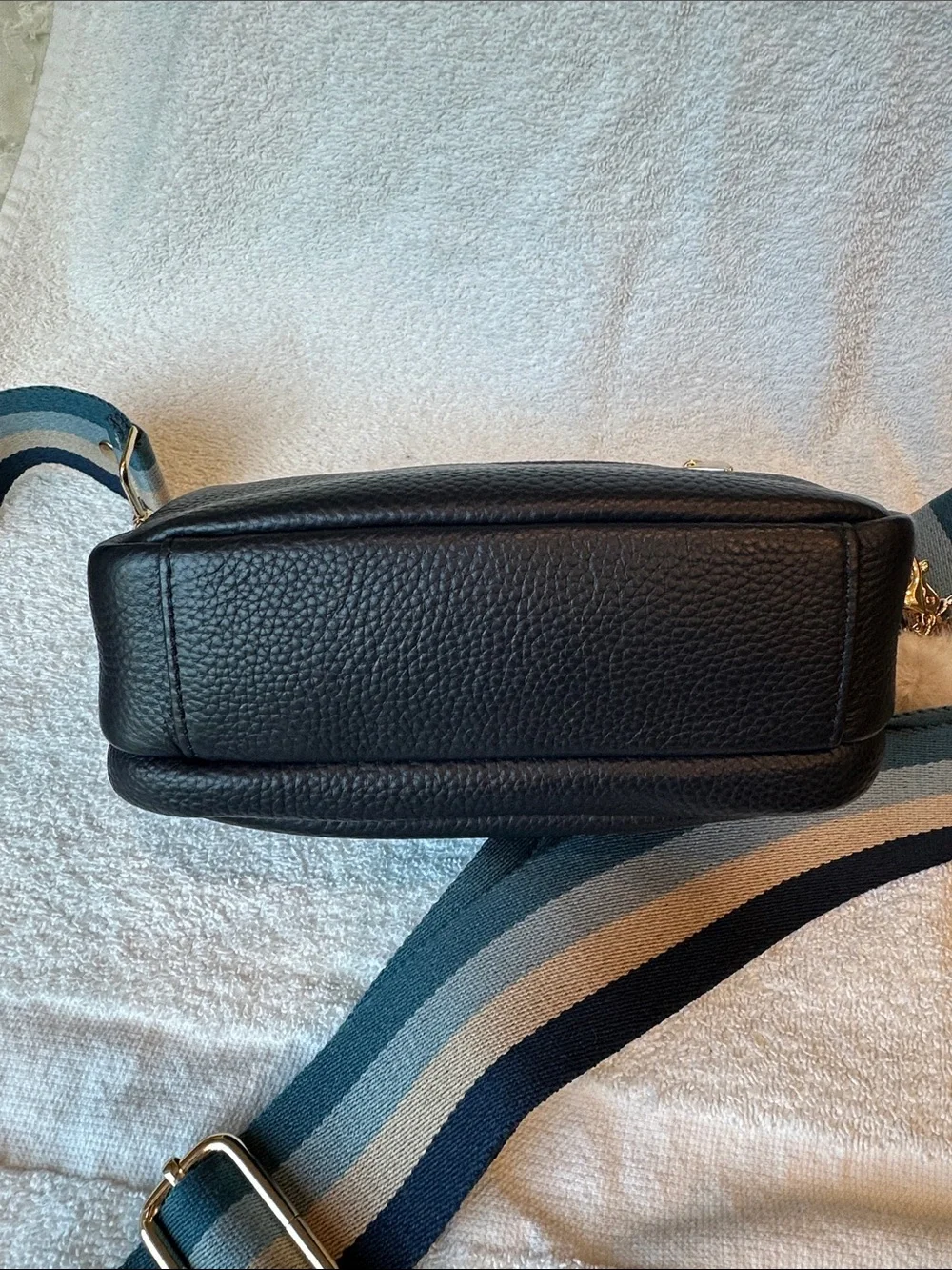 Pom Pom London Mayfair Crossbody Bag w/striped strap, exc cond, NAVY BLUE - Picture 7 of 7